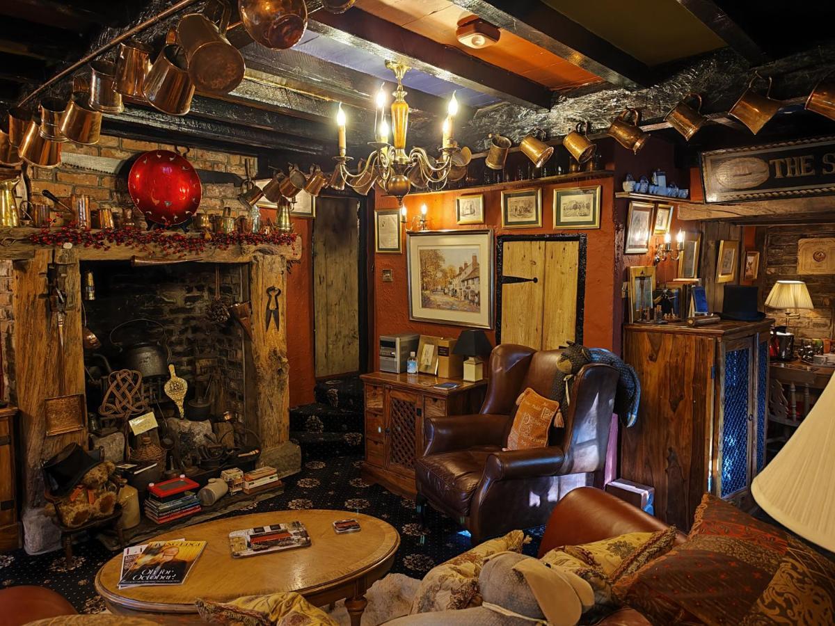 Wizards Thatch Luxury Suites Alderley Edge Εξωτερικό φωτογραφία