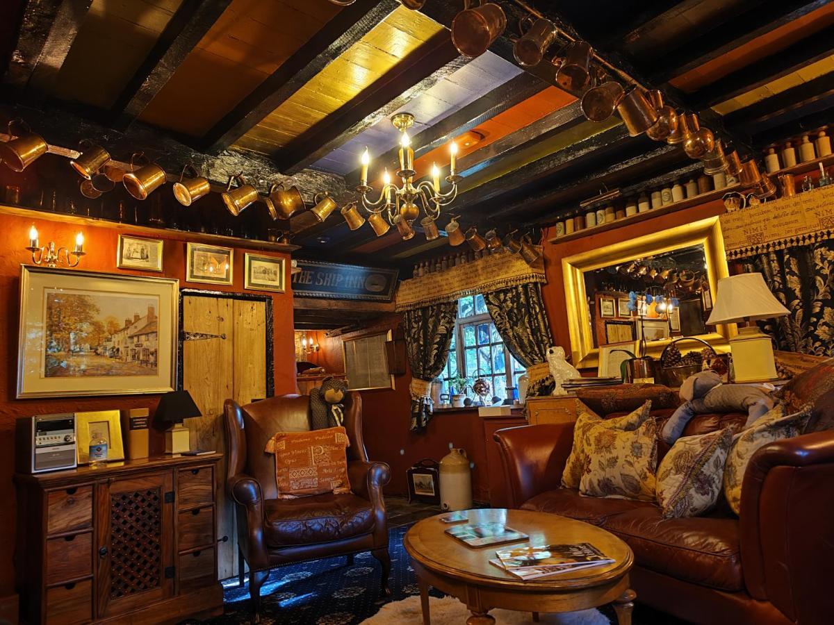 Wizards Thatch Luxury Suites Alderley Edge Εξωτερικό φωτογραφία
