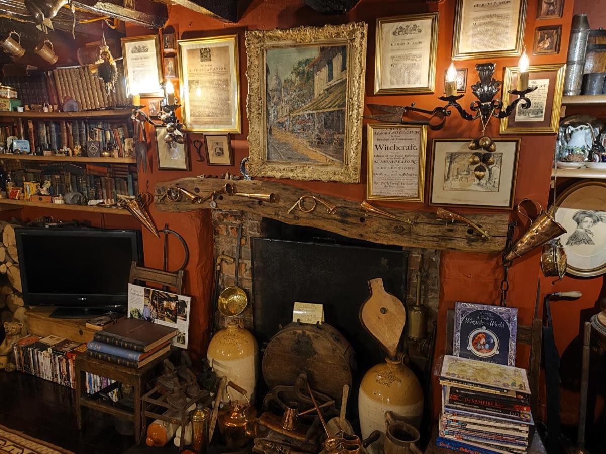 Wizards Thatch Luxury Suites Alderley Edge Εξωτερικό φωτογραφία