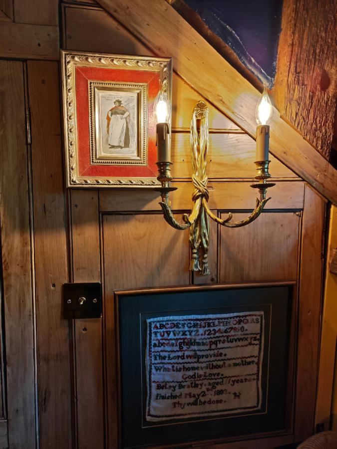 Wizards Thatch Luxury Suites Alderley Edge Εξωτερικό φωτογραφία
