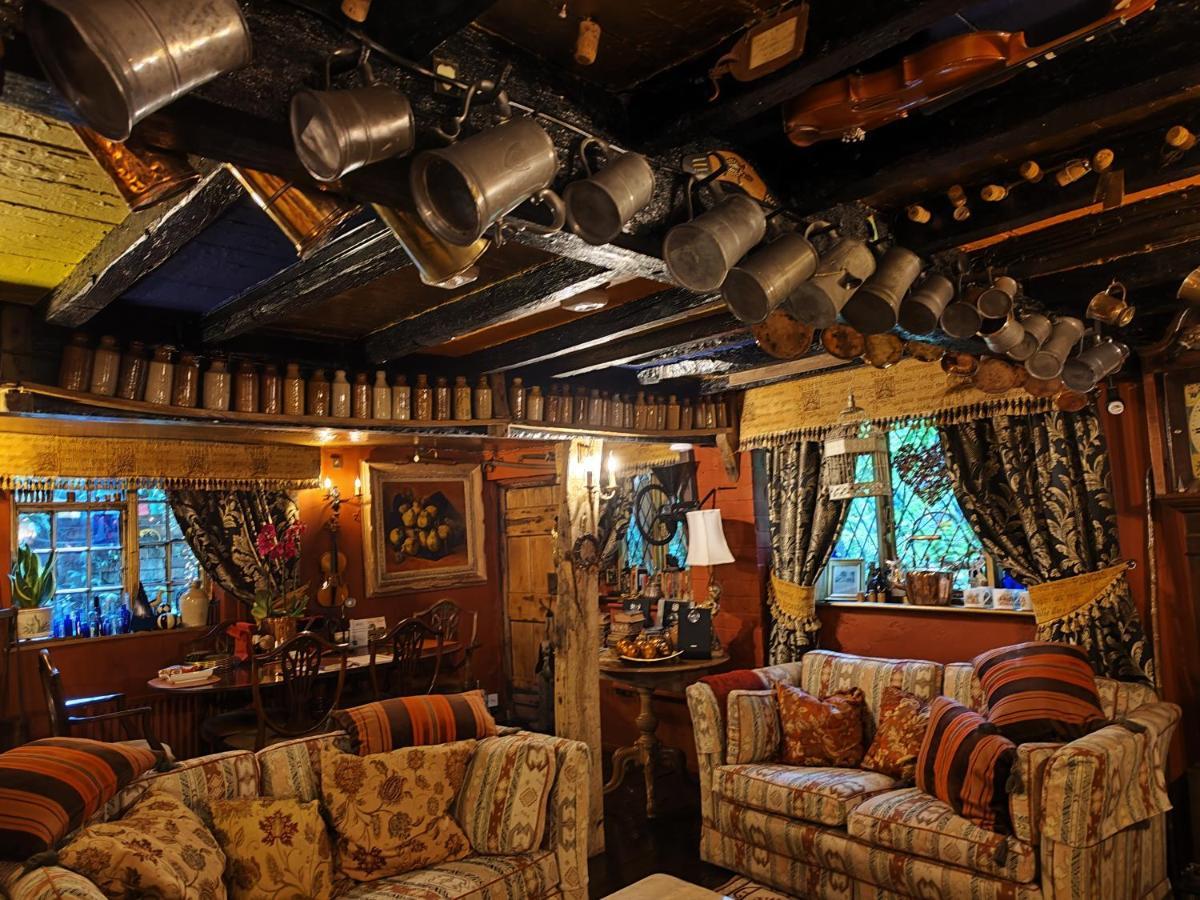 Wizards Thatch Luxury Suites Alderley Edge Εξωτερικό φωτογραφία