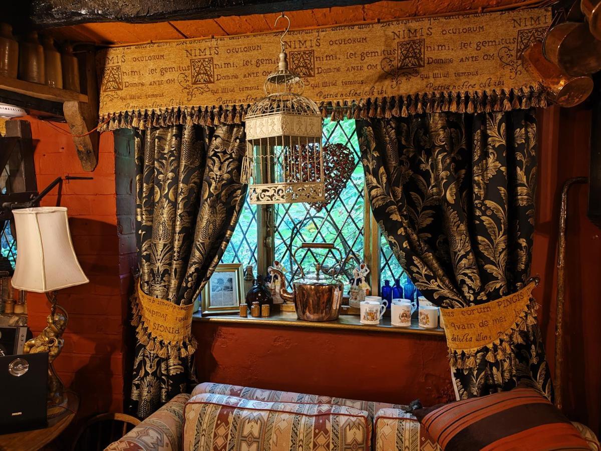 Wizards Thatch Luxury Suites Alderley Edge Εξωτερικό φωτογραφία